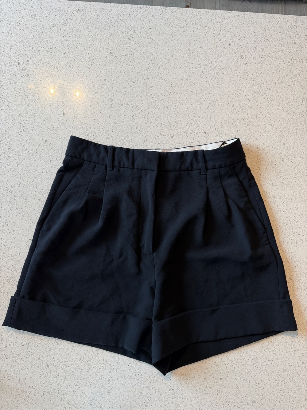 Wilfred Effortless Cuffed Black Women’s Dress Shorts